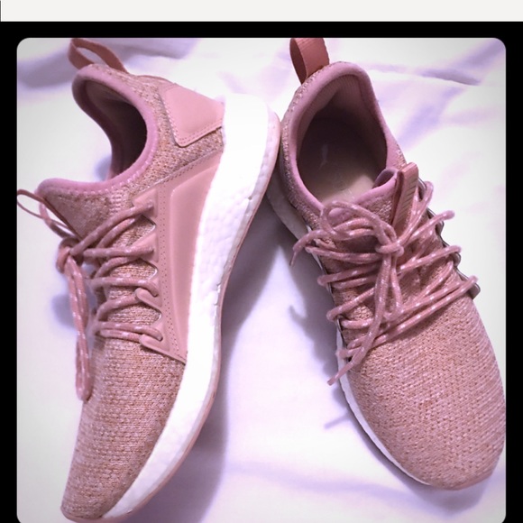 Puma 🐆 soft foam pink sneakers 👟 - Picture 7 of 8